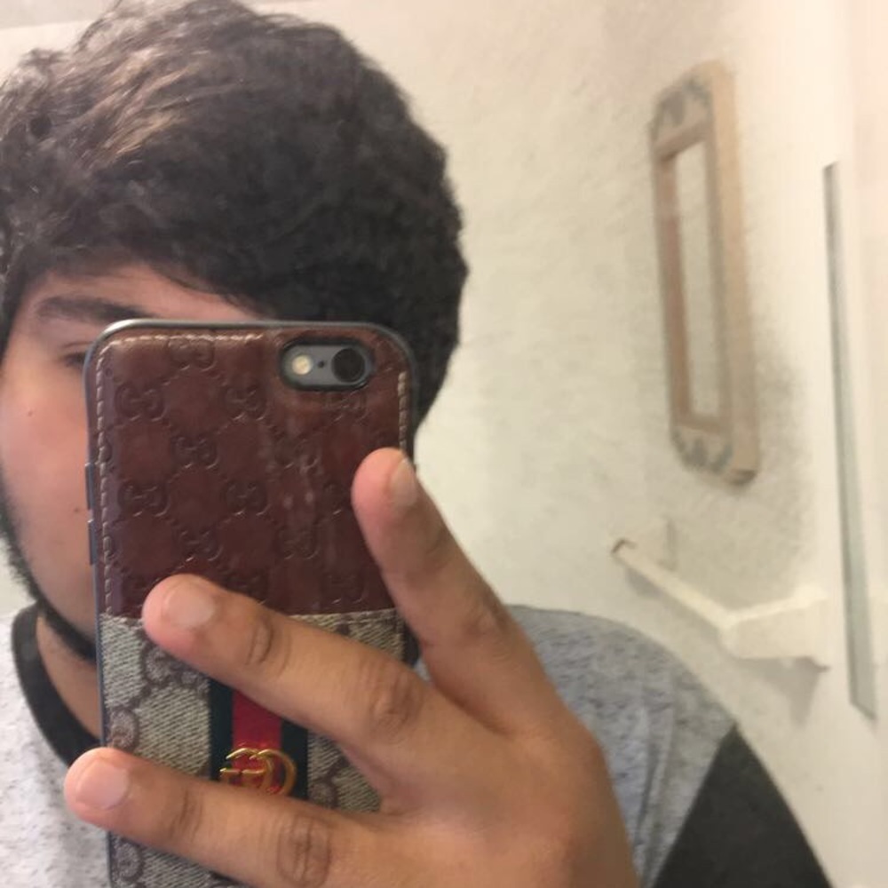 Meet your Posher, Cesar